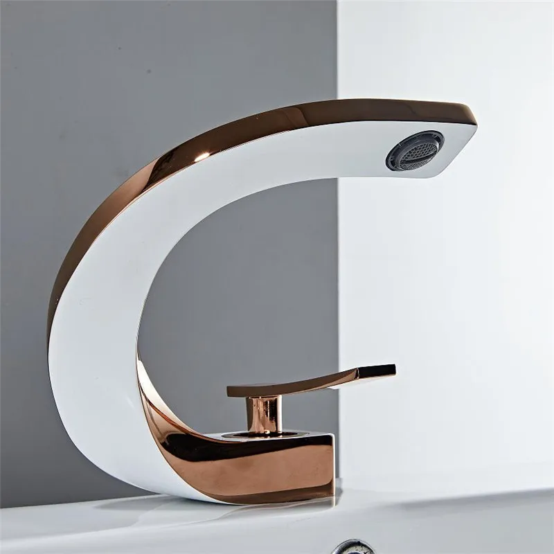 Brass Bathroom Basin Tap Hot and Cold Water Washbasin Taps