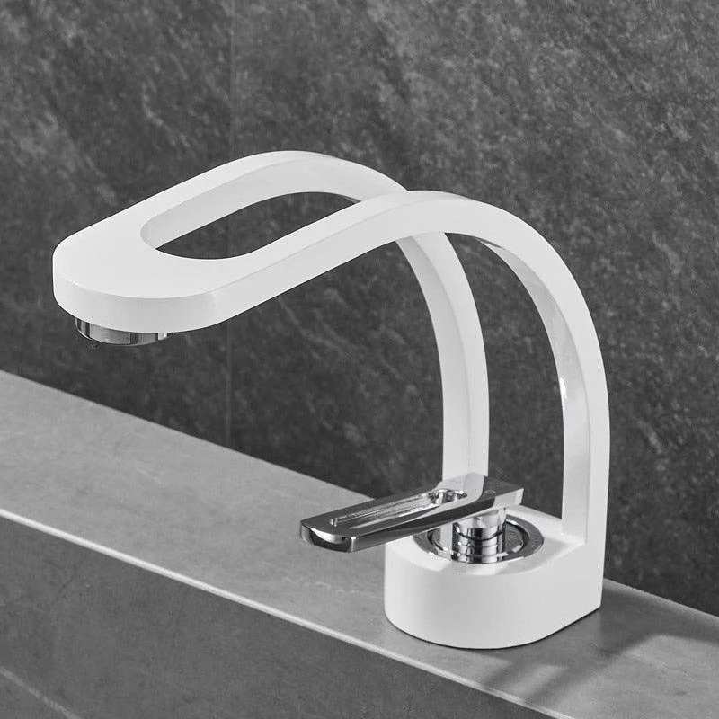 Curved Geometric Bathroom Tap with Single Lever Handle -Bathlova