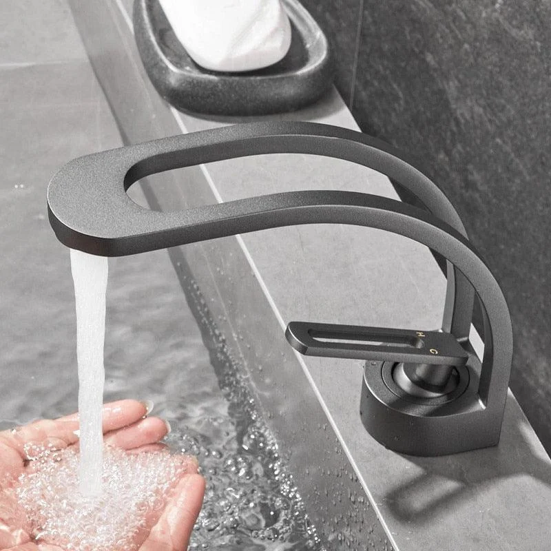 Curved Geometric Bathroom Tap with Single Lever Handle -Bathlova