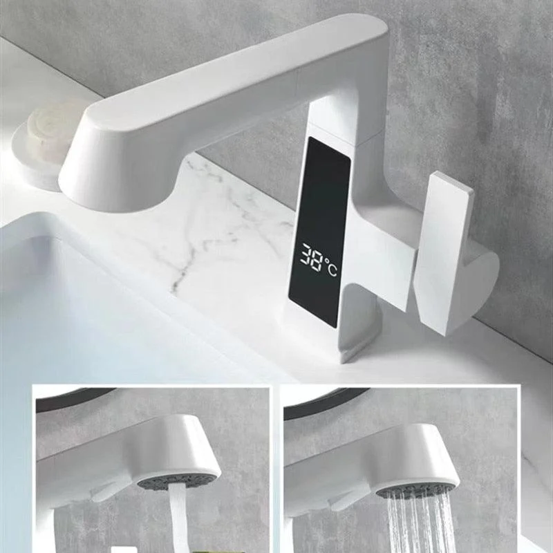 Digital-Display Bathroom Tap with Pull-out Spray -Bathlova