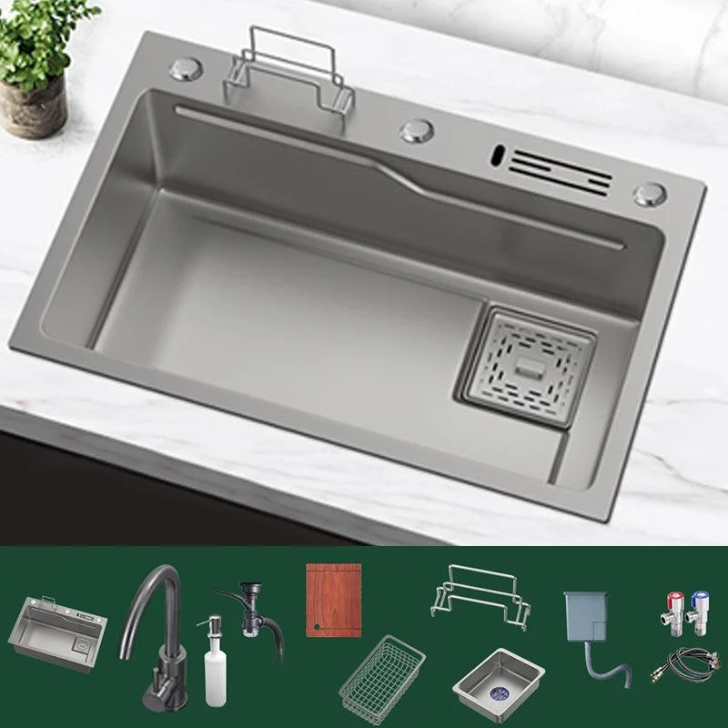 Dirt Resistant Kitchen Sink Soundproof Design Kitchen Sink with Basket Strainer -Bathlova