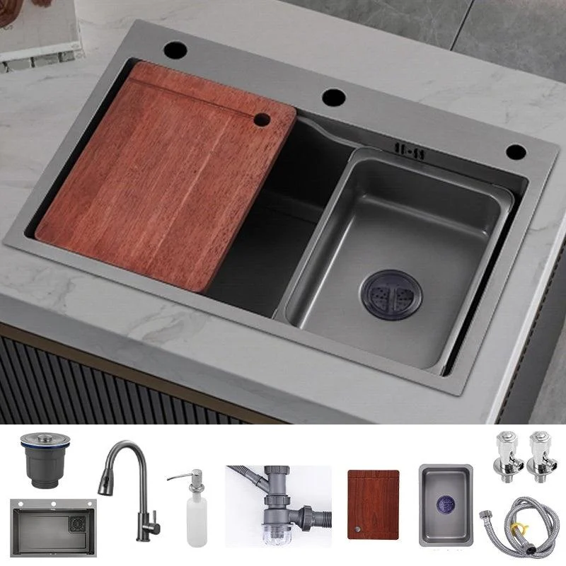 Dirt Resistant Kitchen Sink Soundproof Design Kitchen Sink with Basket Strainer -Bathlova