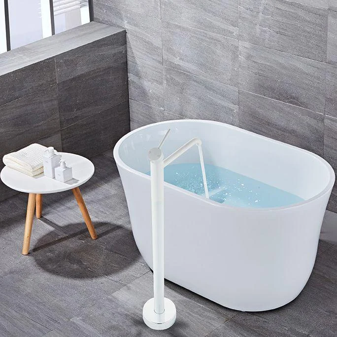 Floor Mounted Metal Freestanding Tub Filler Swivel Low Arc Freestanding Tap -Bathlova