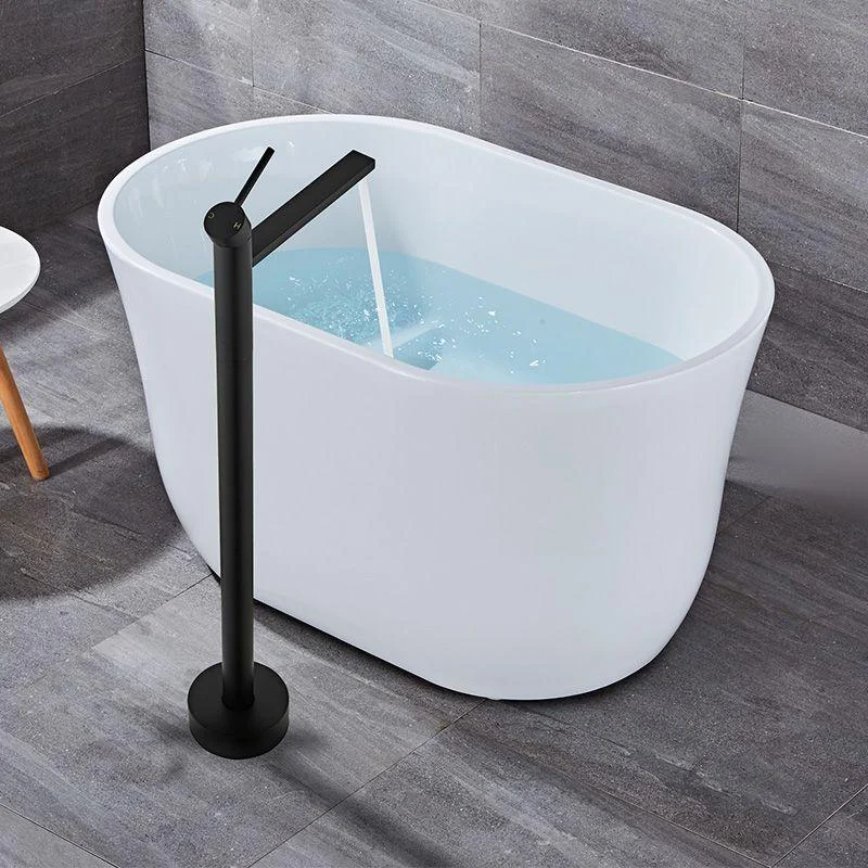 Floor Mounted Metal Freestanding Tub Filler Swivel Low Arc Freestanding Tap -Bathlova