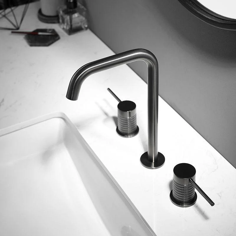 Glam 2-Handle Bathroom Sink Tap with High-Arc Widespread Bathroom Sink Tap -Bathlova