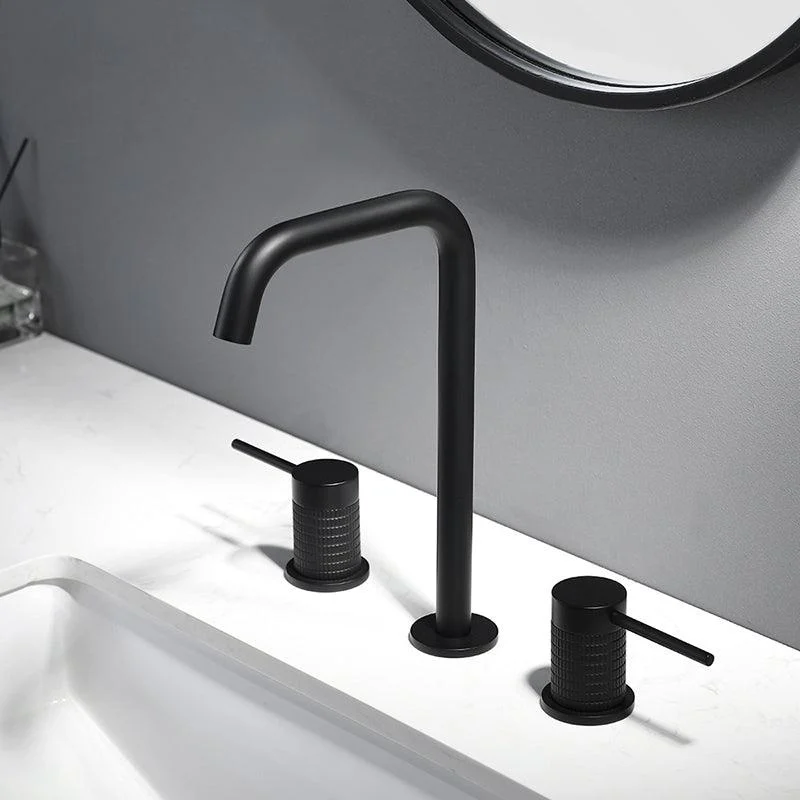 Glam 2-Handle Bathroom Sink Tap with High-Arc Widespread Bathroom Sink Tap -Bathlova