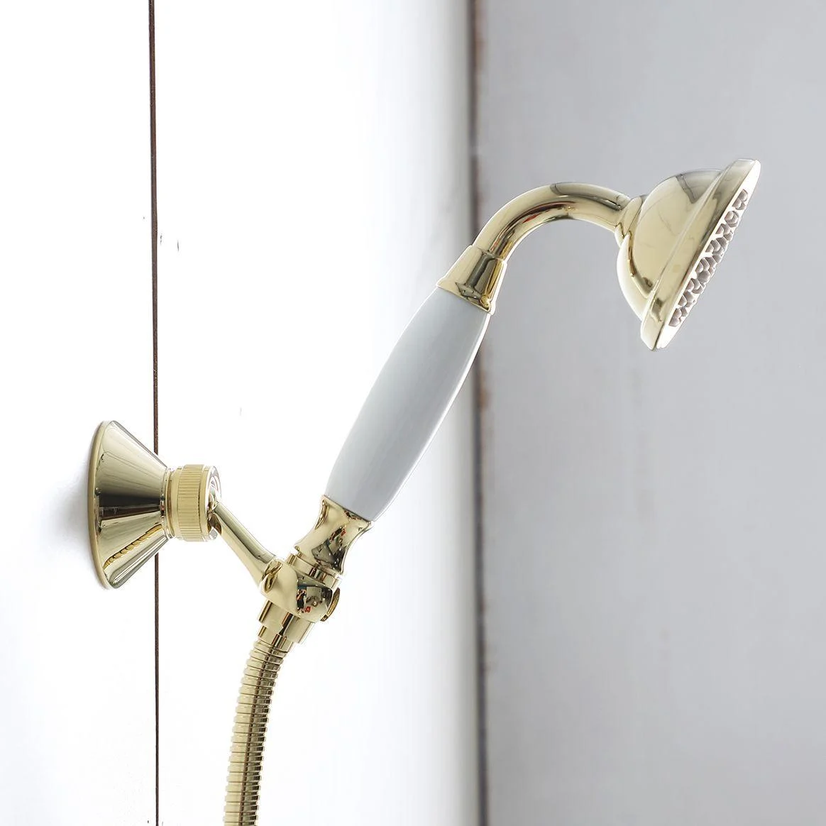 Glam Retro Wall Mounted Metal Claw Foot Tub Tap Trim Low Arc Claw Foot Tub Tap -Bathlova