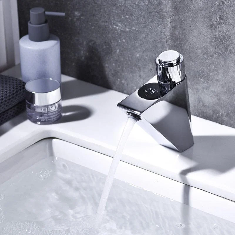 LED Digital Display Bathroom Tap with Memory Constant Temperature Button -Bathlova