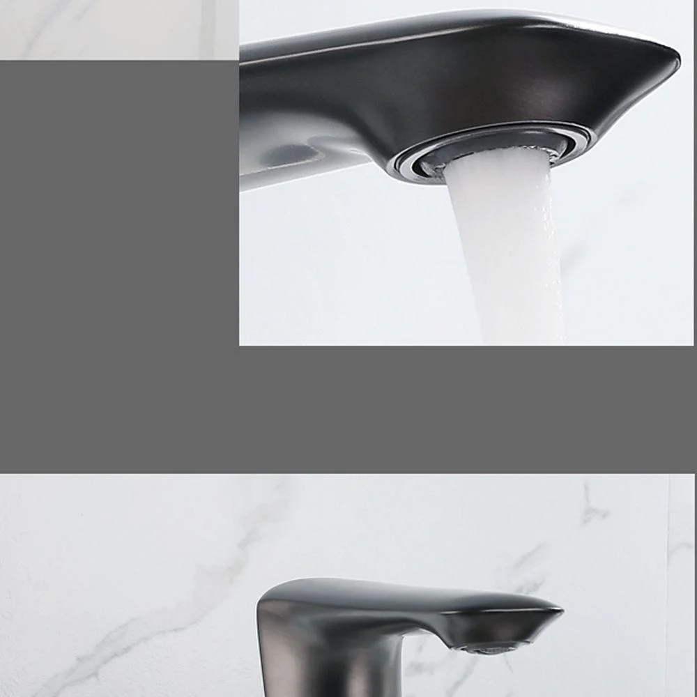 Modern Bathtub Tap Flush Mounted Shower Head Rod Handle Tap -Bathlova