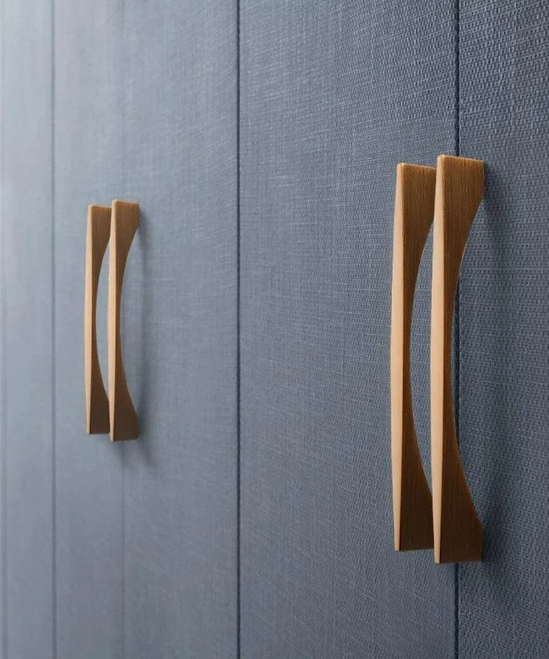 Modern Bronze Cabinet and Drawer Handles -Bathlova