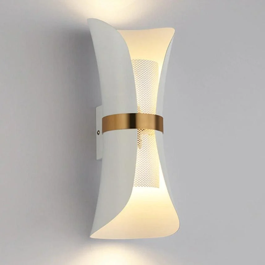 Modern European Ribbon Wall Sconce -Bathlova