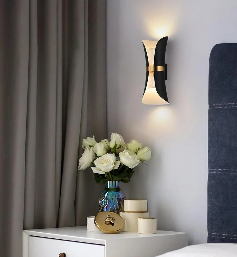 Modern European Ribbon Wall Sconce -Bathlova