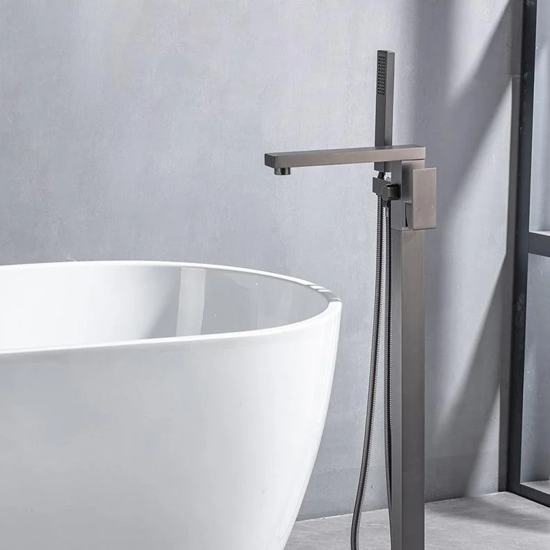 Modern Floor Mounted Metal Freestanding Tub Filler One Handle Freestanding Bathtub Tap -Bathlova