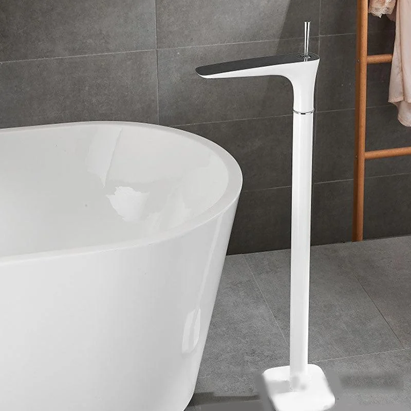 Modern Free-standing Tap Bathtub Handheld Shower Head Tap -Bathlova