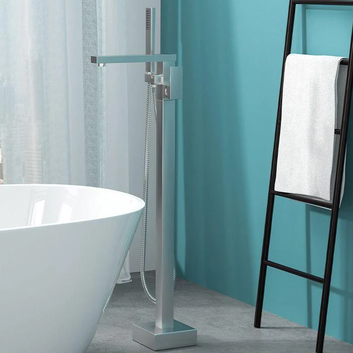 modern-freestanding-bathtub-tap-copper-floor-mount-freestanding-bathtub-tap-bathlova-26 Modern Freestanding Bathtub Tap Copper Floor Mount Freestanding Bathtub Tap -Bathlova