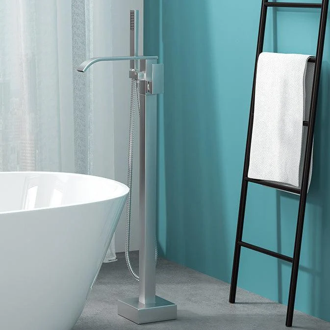 modern-freestanding-bathtub-tap-copper-floor-mount-freestanding-bathtub-tap-bathlova-41 Modern Freestanding Bathtub Tap Copper Floor Mount Freestanding Bathtub Tap -Bathlova