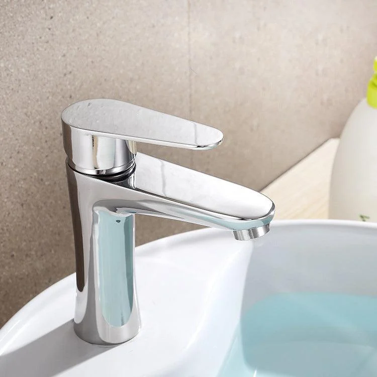 Modern Lavatory Tap Solid Color Centerset Low Arc Tap for Bathroom -Bathlova