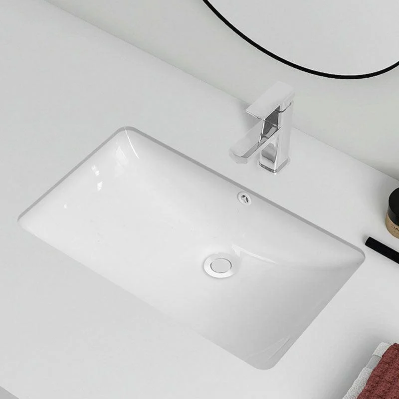 Modern Porcelain Bathroom Sink Undermount Bathroom Sink in White(Not Including Tap) -Bathlova