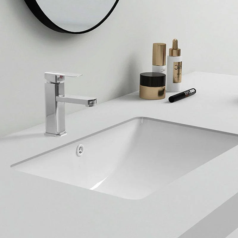 Modern Porcelain Bathroom Sink Undermount Bathroom Sink in White(Not Including Tap) -Bathlova