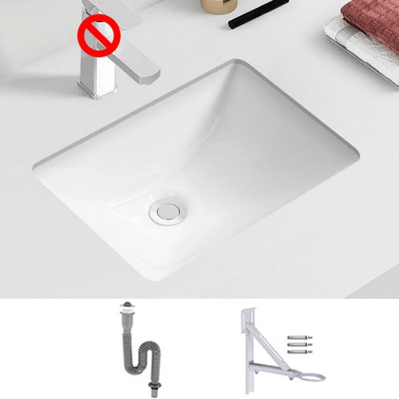 Modern Porcelain Bathroom Sink Undermount Bathroom Sink in White(Not Including Tap) -Bathlova