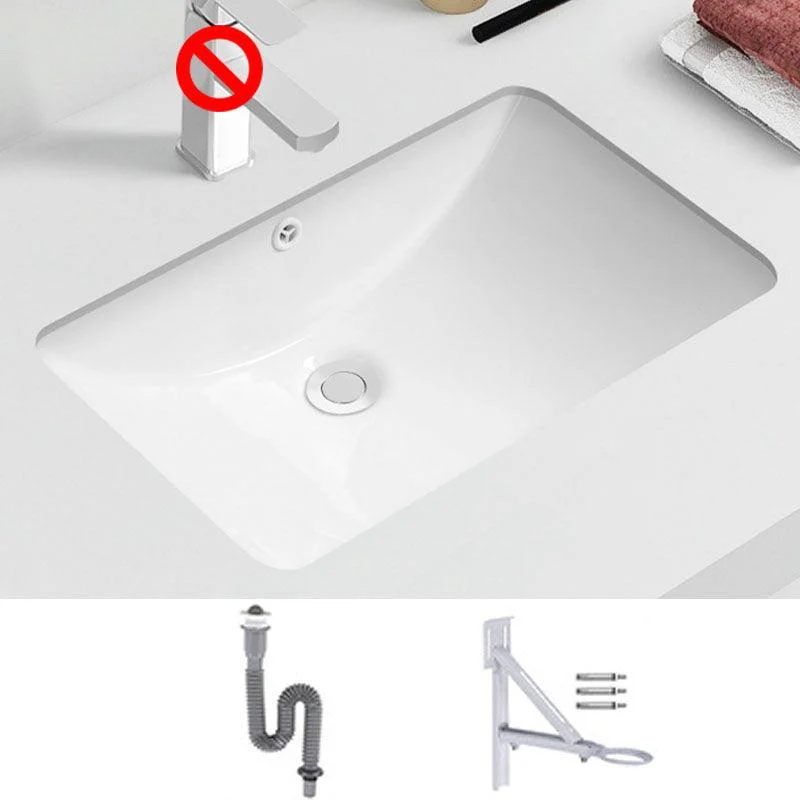 Modern Porcelain Bathroom Sink Undermount Bathroom Sink in White(Not Including Tap) -Bathlova