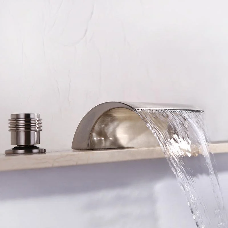 2-Handle Brushed Nickel Widespread Tap 3-Hole Widespread Bathroom Sink Tap in Chrome -Bathlova