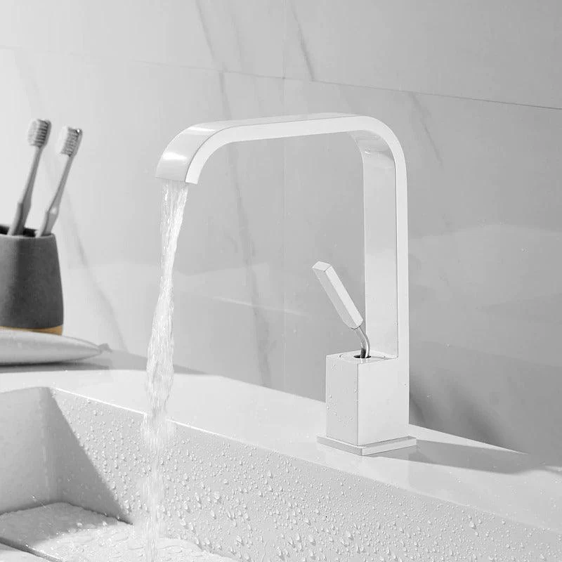 Bailey - Modern Curved Bathroom Tap -Bathlova