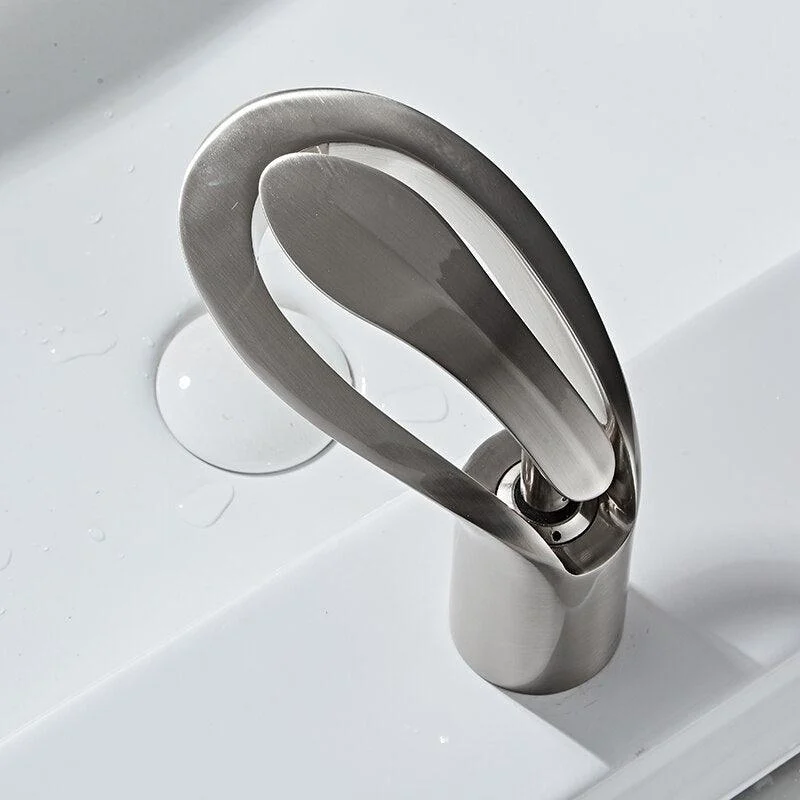 Bathroom Basin Taps Single Handle Tap Solid Brass Basin Mixer Tap -Bathlova