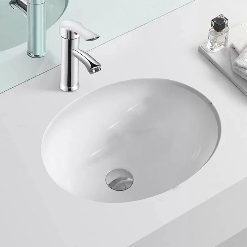 Bathroom Sink Ceramic White Round Anti-spill Sink with Tap -Bathlova