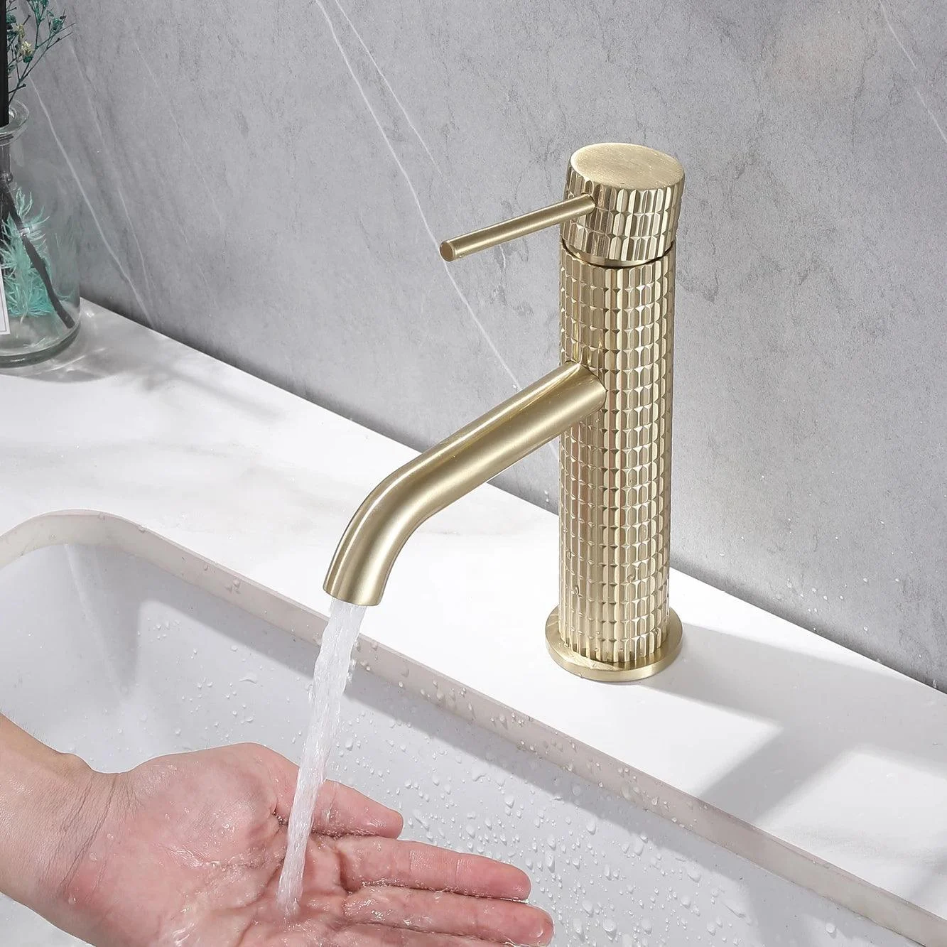 Bathroom Tap With Diamond Pattern Design Dual Control Tap -Bathlova