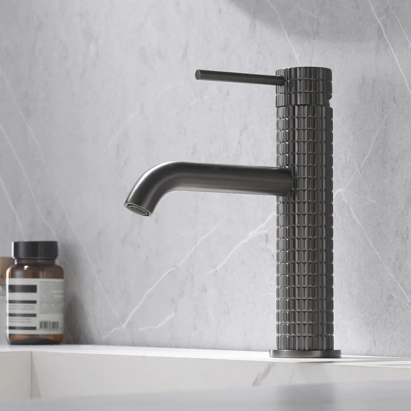 Bathroom Tap With Diamond Pattern Design Dual Control Tap -Bathlova