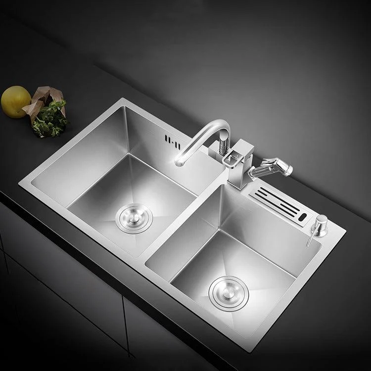 Classic Kitchen Sink Stainless Steel Corrosion Resistant Kitchen Sink with Basket Strainer -Bathlova