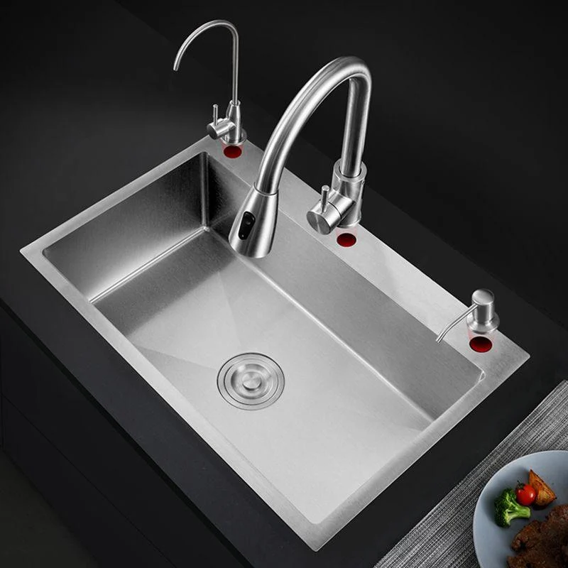 Classic Style Kitchen Sink Corrosion Resistant 3 Holes Kitchen Sink with Drain Assembly -Bathlova