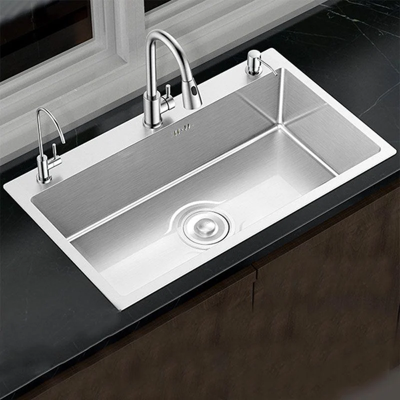 Classic Style Kitchen Sink Stainless Steel 3 Holes Kitchen Sink with Drain Strainer Kit -Bathlova