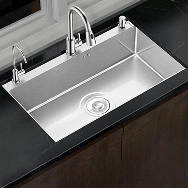 Classic Style Kitchen Sink Stainless Steel 3 Holes Kitchen Sink with Drain Strainer Kit -Bathlova