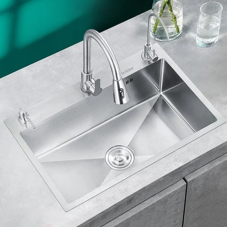 Classic Style Kitchen Sink Stainless Steel Colorfast Kitchen Sink with Drain Strainer Kit -Bathlova