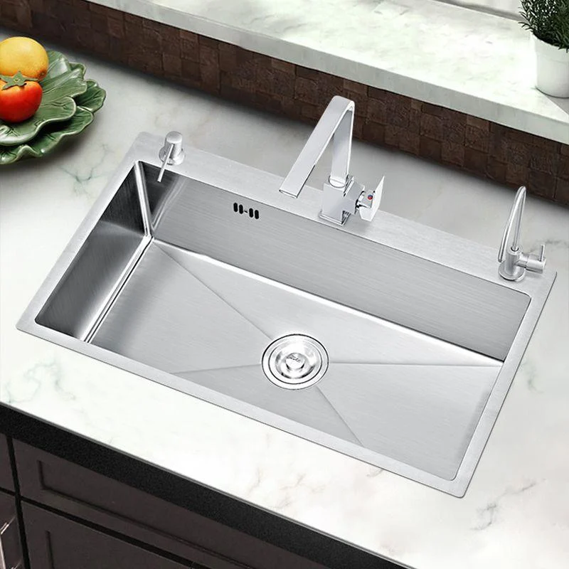 Classic Style Kitchen Sink Stainless Steel Colorfast Kitchen Sink with Drain Strainer Kit -Bathlova