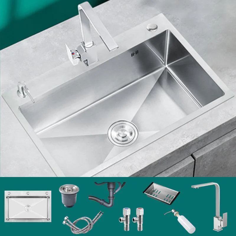 Classic Style Kitchen Sink Stainless Steel Colorfast Kitchen Sink with Drain Strainer Kit -Bathlova