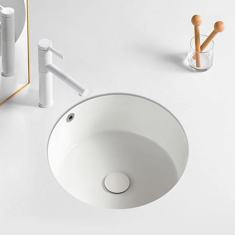 Contemporary Bathroom Sink Porcelain Round Undermount Bathroom Sink with Pop-Up Drain -Bathlova