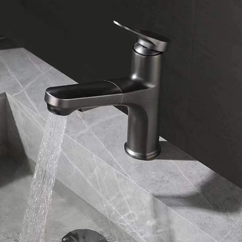 Contemporary Pull-out Tap Single Lever Handle Tap for Bathroom -Bathlova