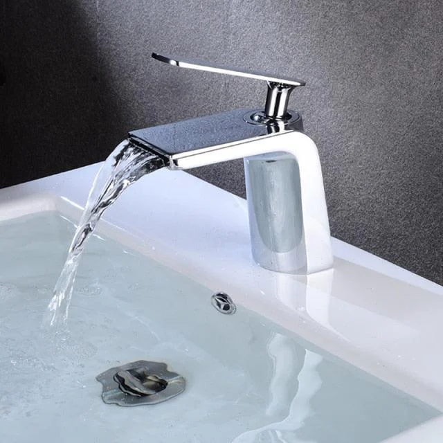 Elton - Classic Waterfall Tap -Bathlova