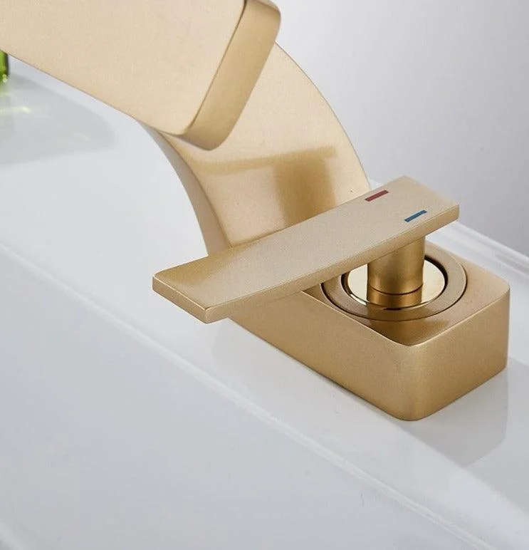 Everest - Modern Curved Tap -Bathlova