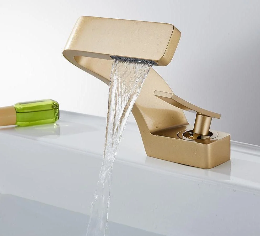 Everest - Modern Curved Tap -Bathlova