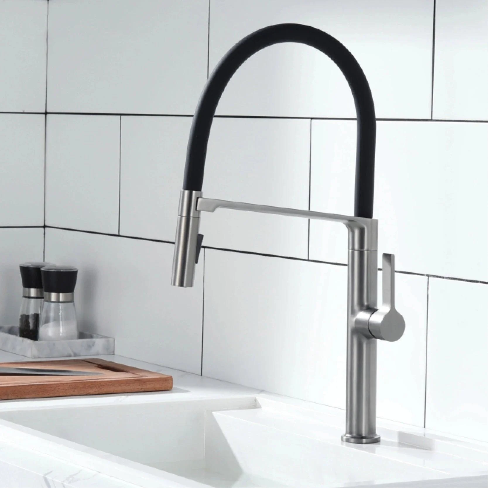 Kitchen Tap Pull-out Magnetic Suction Design Rotatable Sink Tap -Bathlova