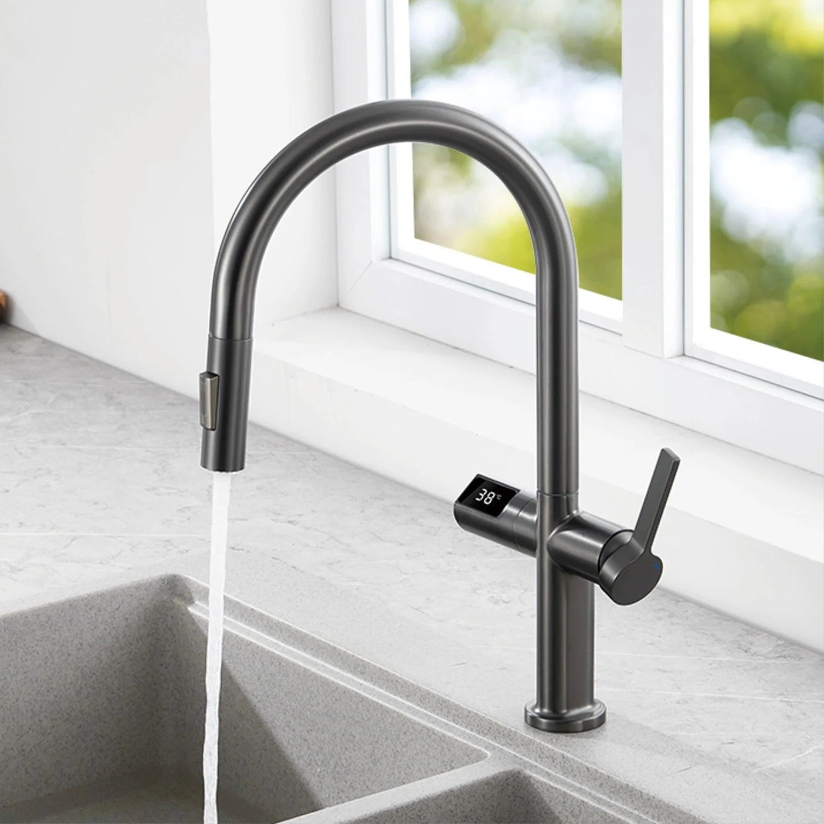 Kitchen Tap Pull-out Single Handle Dual Function Sink Tap -Bathlova