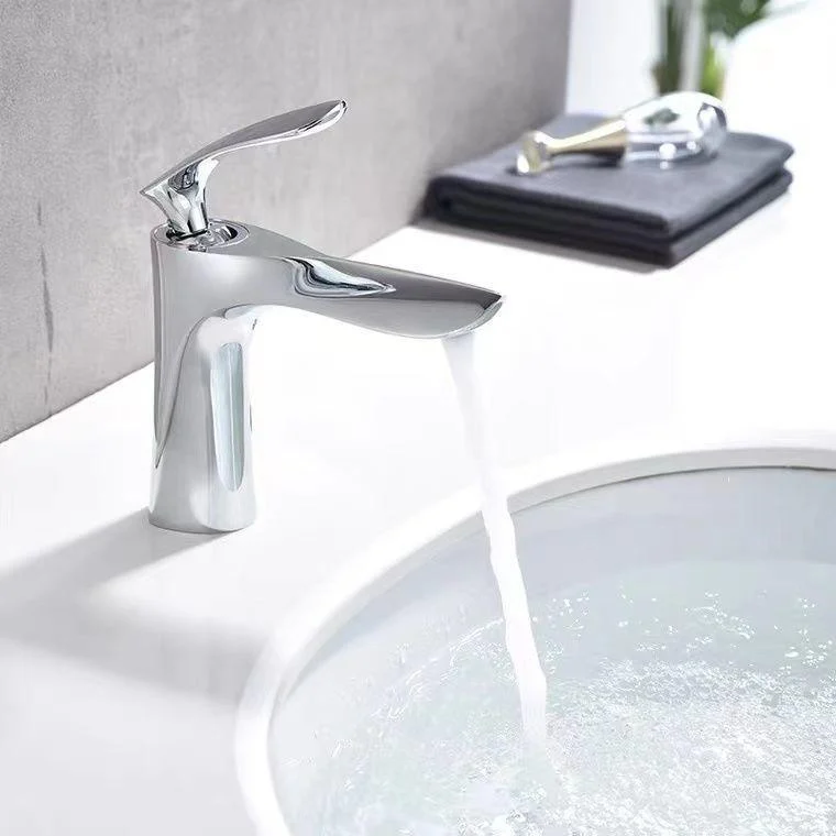 Lever Handle Vanity Sink Tap Single Hole Basin Tap with Water Hose -Bathlova