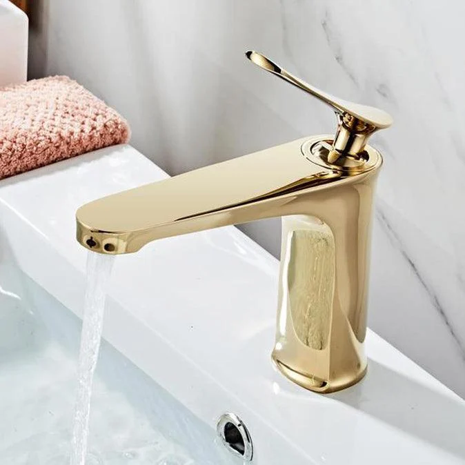 Light Luxury Basin Tap 6.69" H Modern Brass Vessel Sink Tap -Bathlova