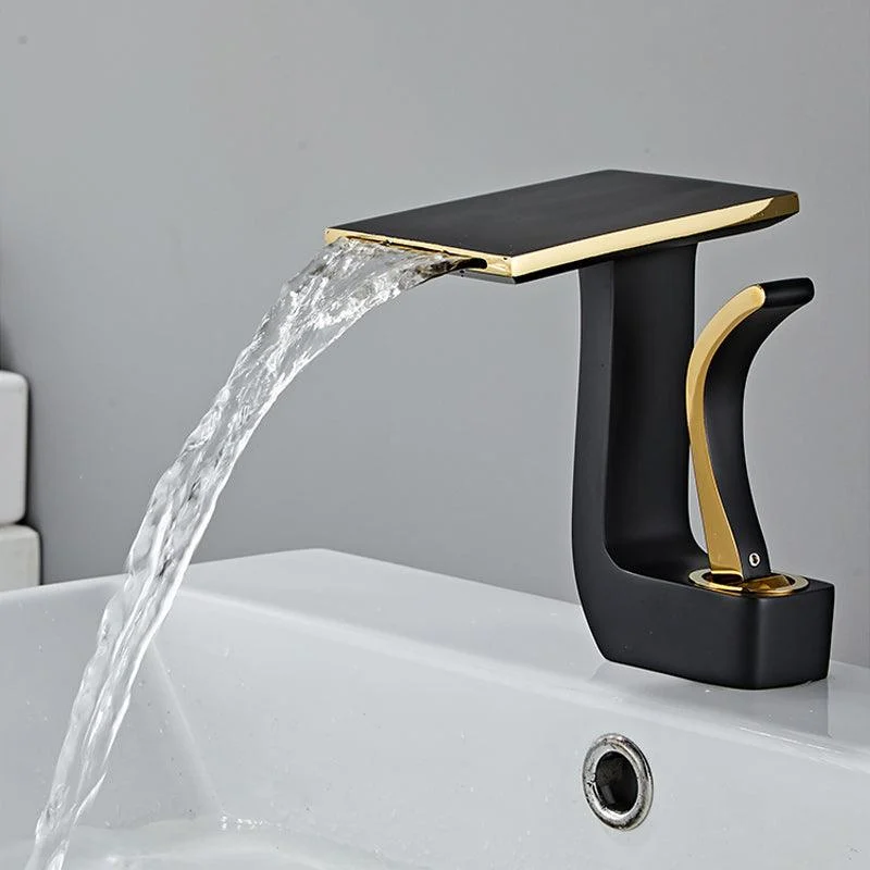 Luxury Single Handle Sink Tap Bathroom Brass Centerset Tap -Bathlova