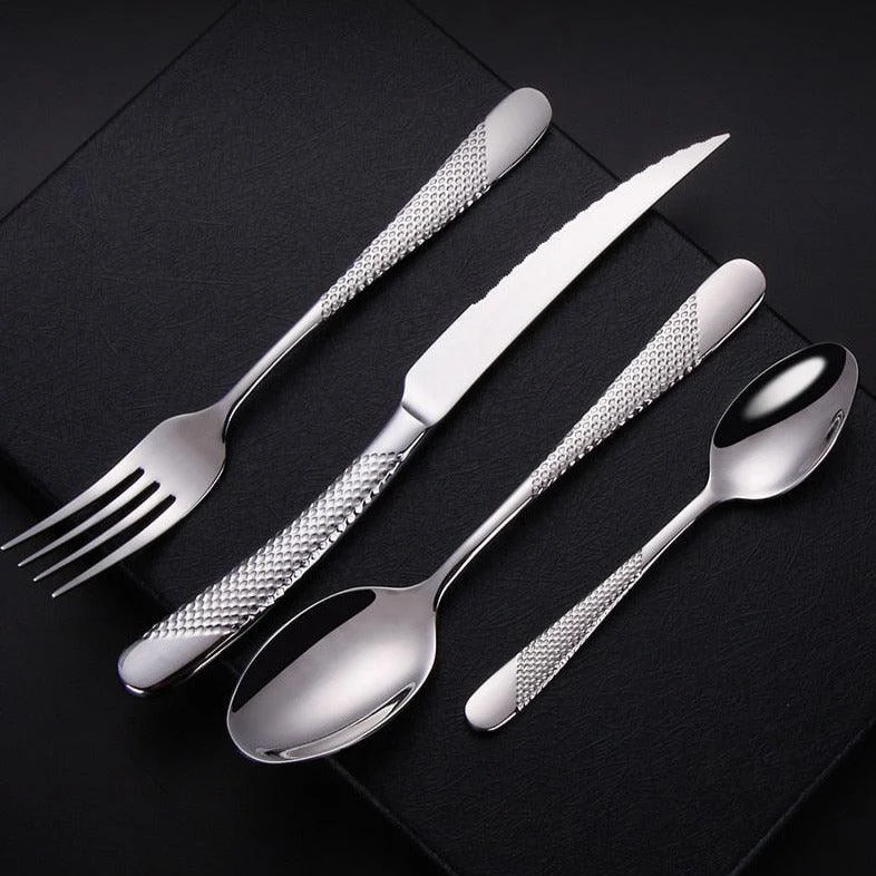 Luxury Textured Handle Silverware Set -Bathlova