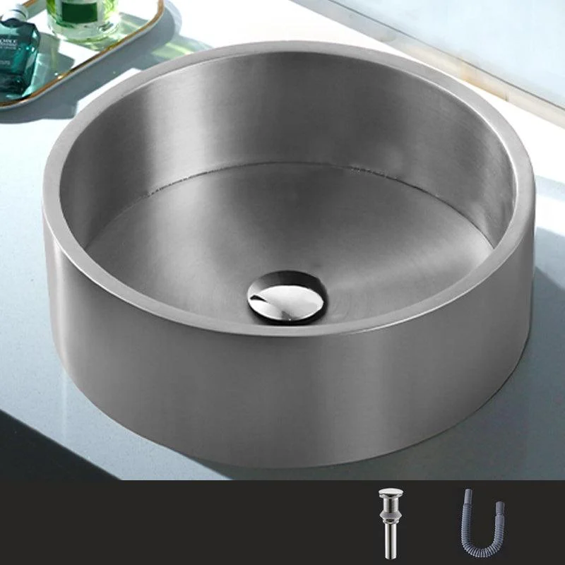 Metal Bathroom Sink Round Bathroom Sink with Overflow And Drain Assembly -Bathlova